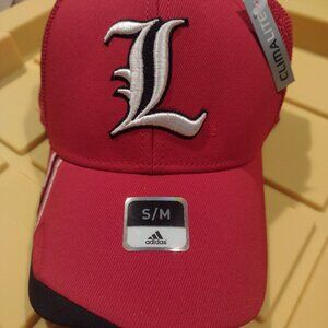 New Adidas Louisville Cardinals NCAA Climalite small/medium fitted hat